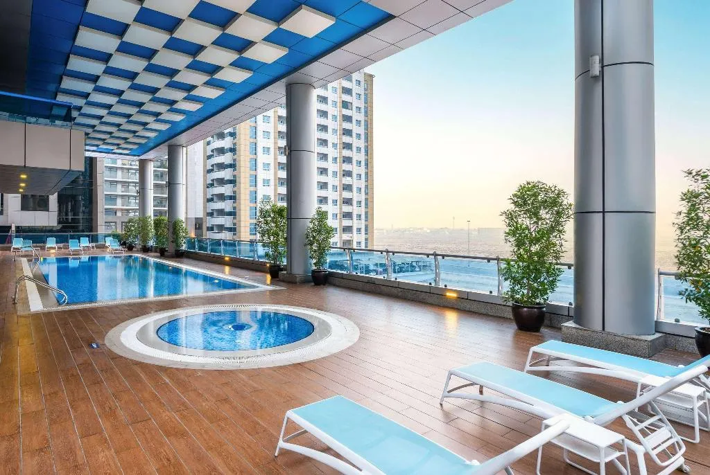 Pool, Ramada By Wyndham Dubai Barsha Heights Ex AurisInn, Dubai