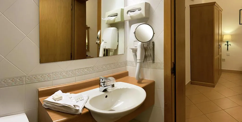 Double or Twin STANDARD Room, Hotel Kennedy Nova, Malta