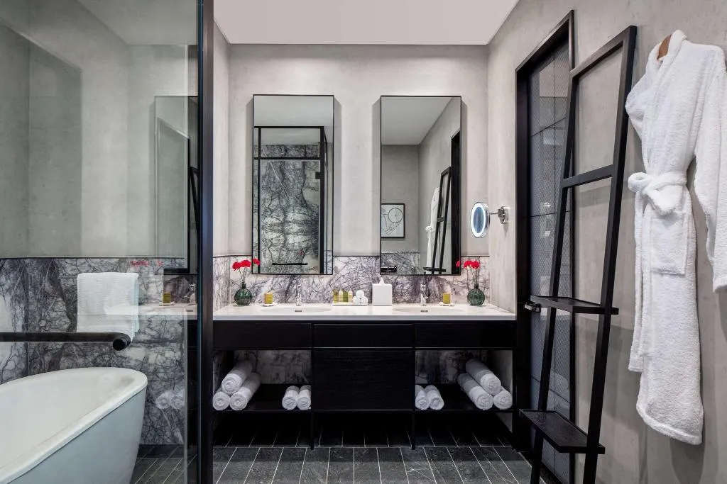 Room, DoubleTree by Hilton Dubai M Square, Dubai