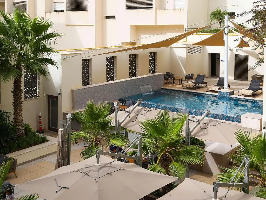 Restaurant, Novotel Tunis Lac, Tunisia