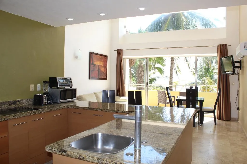APARTMENT BEACH FRONT Room, Koox La Mar Condhotel, Playa Del Carmen