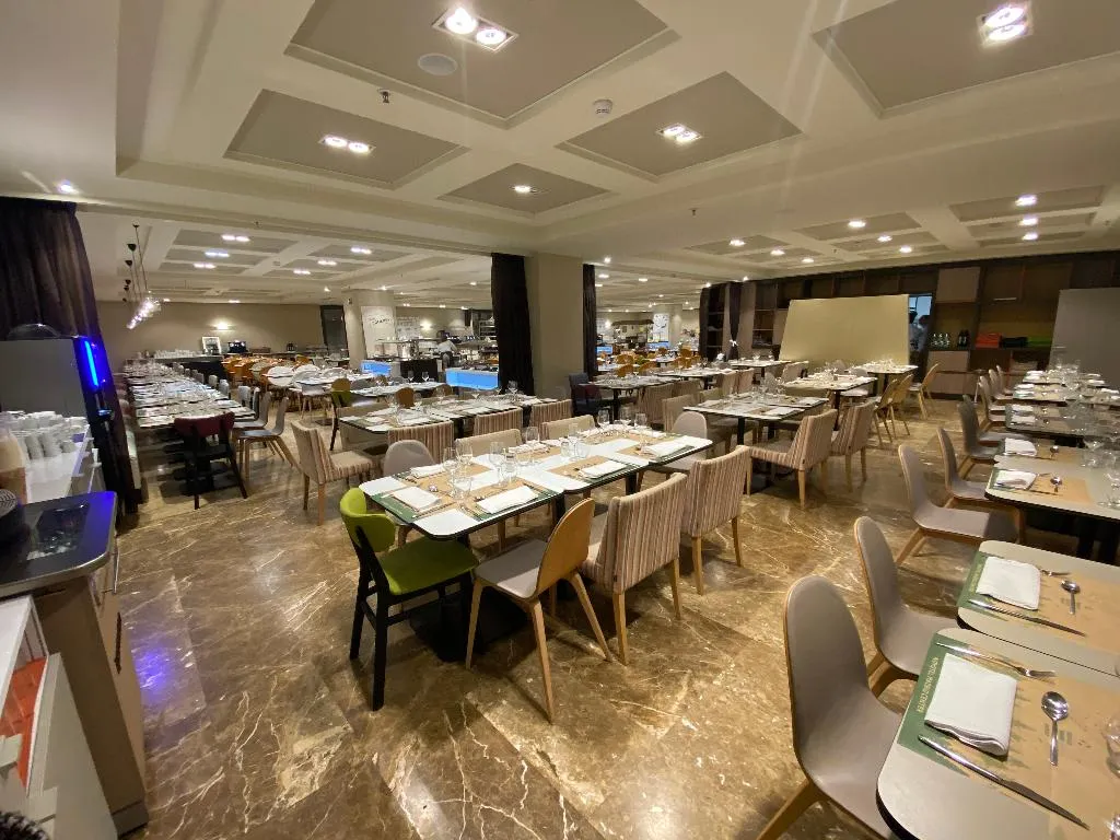 Restaurant, Novotel Madrid Center, Madrid