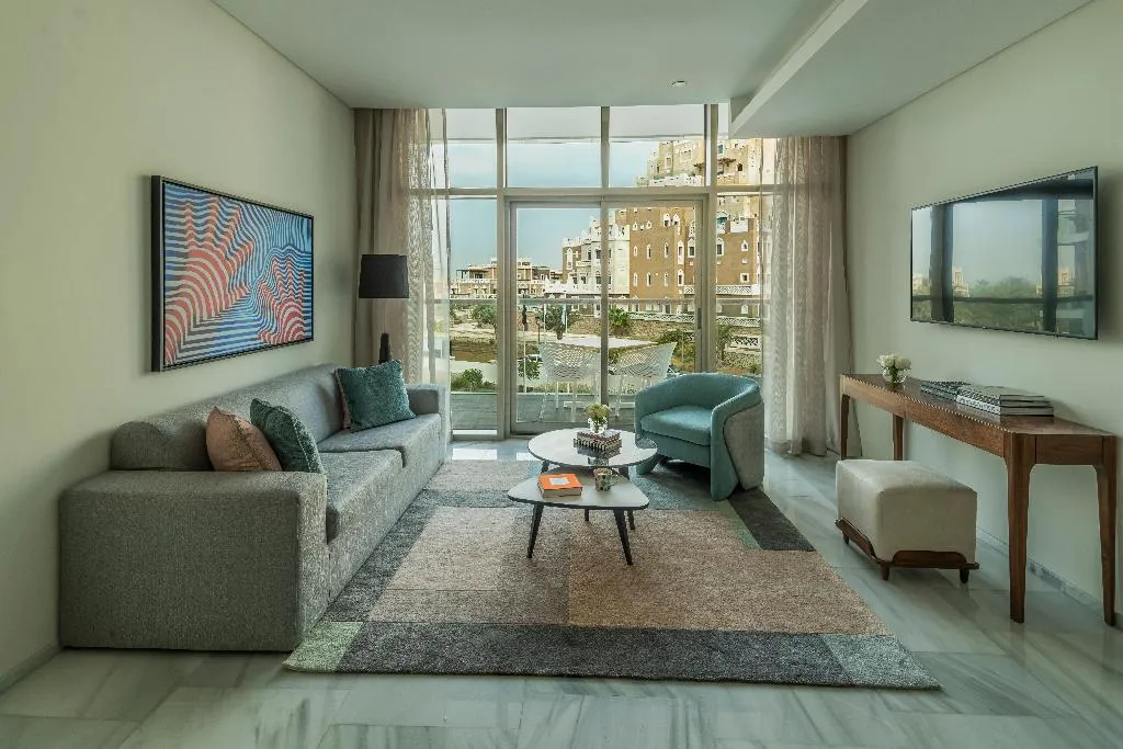 SUITE WITH KITCHENETTE Room, Th8 Palm Dubai Beach Resort Vignette Collection, Dubai