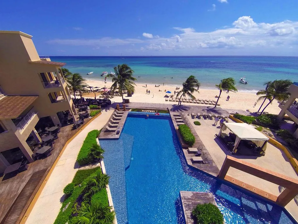 Pool, El Faro Residences, Playa Del Carmen