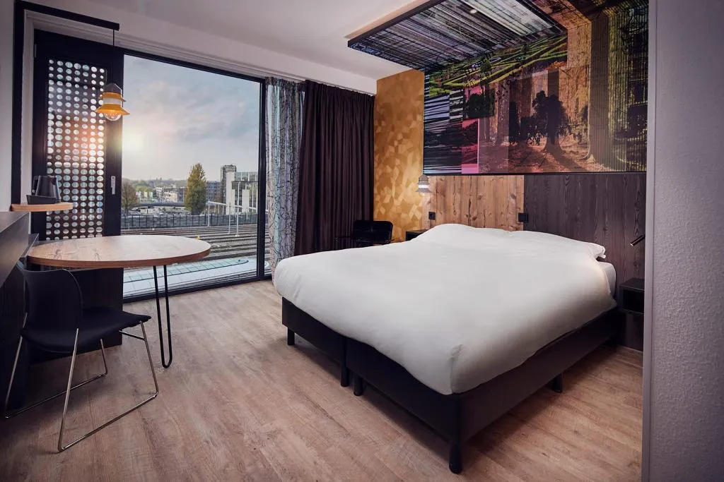 DOUBLE STANDARD Room, Inntel Hotels Utrecht Centre, Amsterdam
