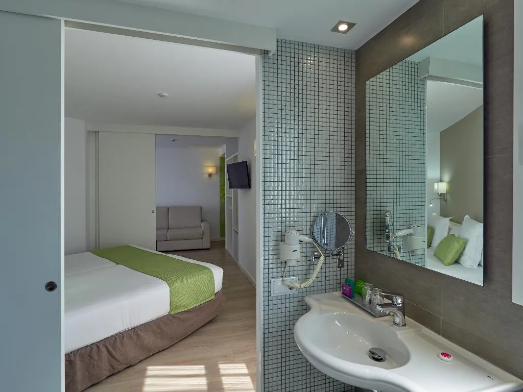 Room, BQ Amfora Beach, Majorca