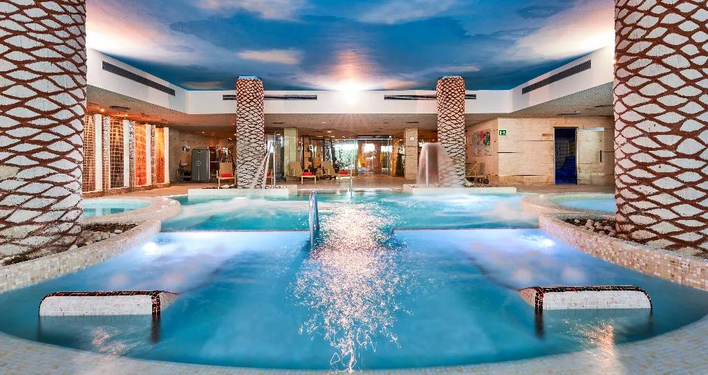 Sports and Entertainment, S'Entrador Playa, Majorca