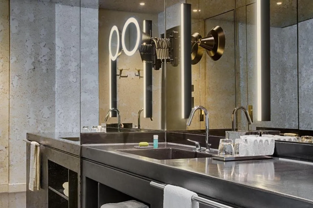 Room, W Amsterdam, Amsterdam