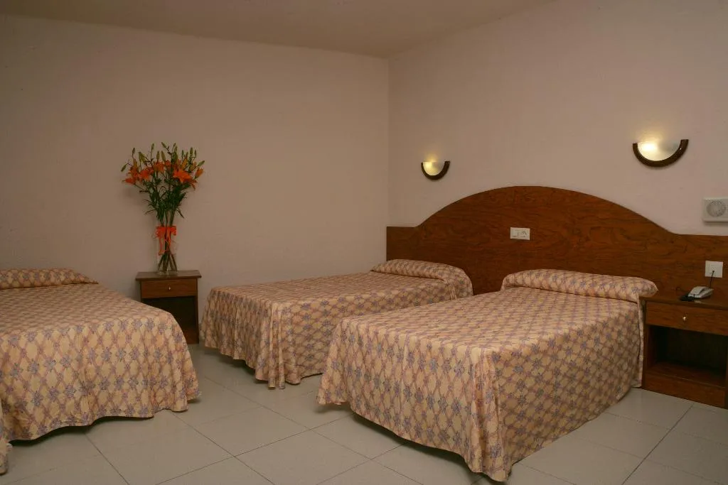 TRIPLE POOL VIEW Room, Fenals Garden, Costa Brava