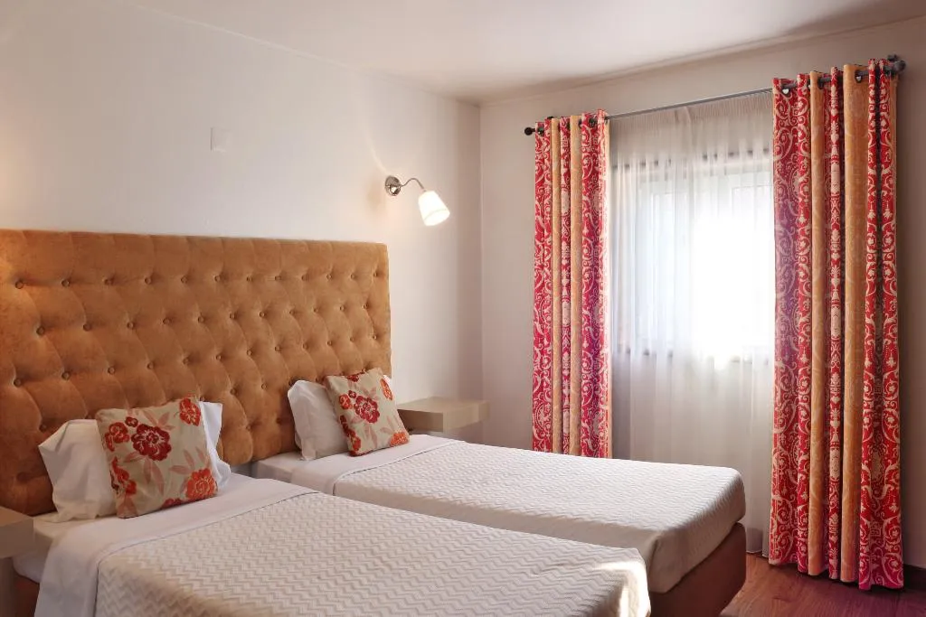 Room, Hotel Residencial Batalha, Porto