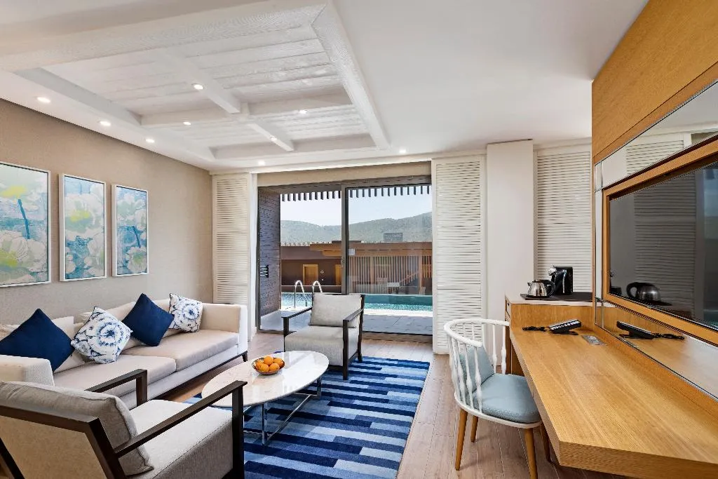 DOUBLE DELUXE Room, Titanic Luxury Collection Bodrum, Bodrum