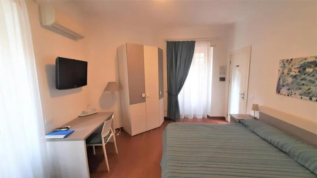 Room, B B Five Roma, Rome