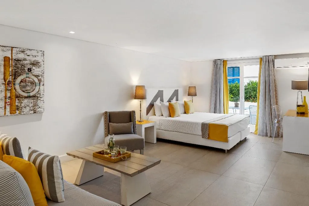 FAMILY ROOM GARDEN VIEW Room, Marpunta Resort, Alonnisos Island