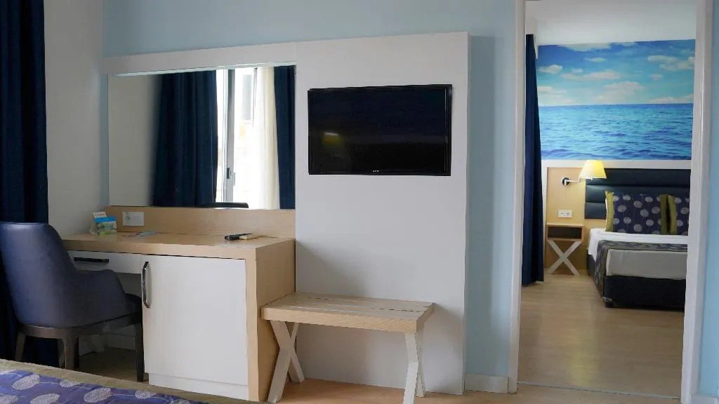 FAMILY ROOM STANDARD Room, Club Aqua Plaza, Antalya