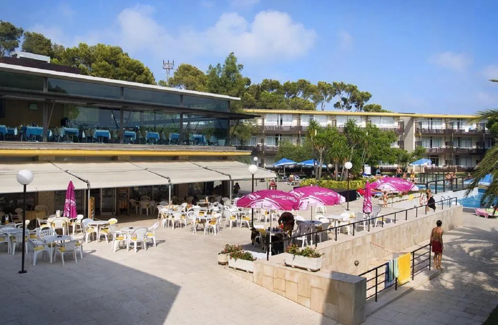 Terrace, Comtat Sant Jordi, Costa Brava