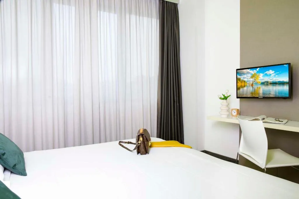 Room, The Caesar Hotel Roma, Rome