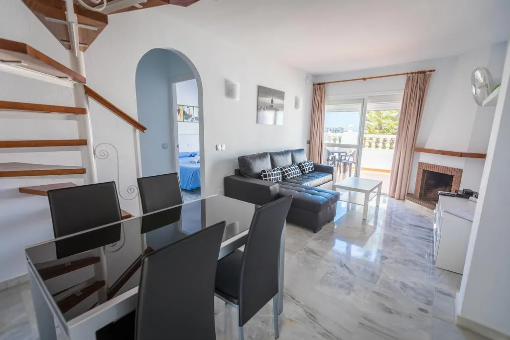 APARTMENT DUPLEX Room, Las Rosas de Capistrano, Costa Del Sol