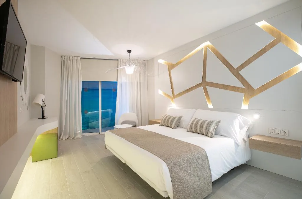 DOUBLE SUPERIOR Room, The Ibiza Twiins, Ibiza