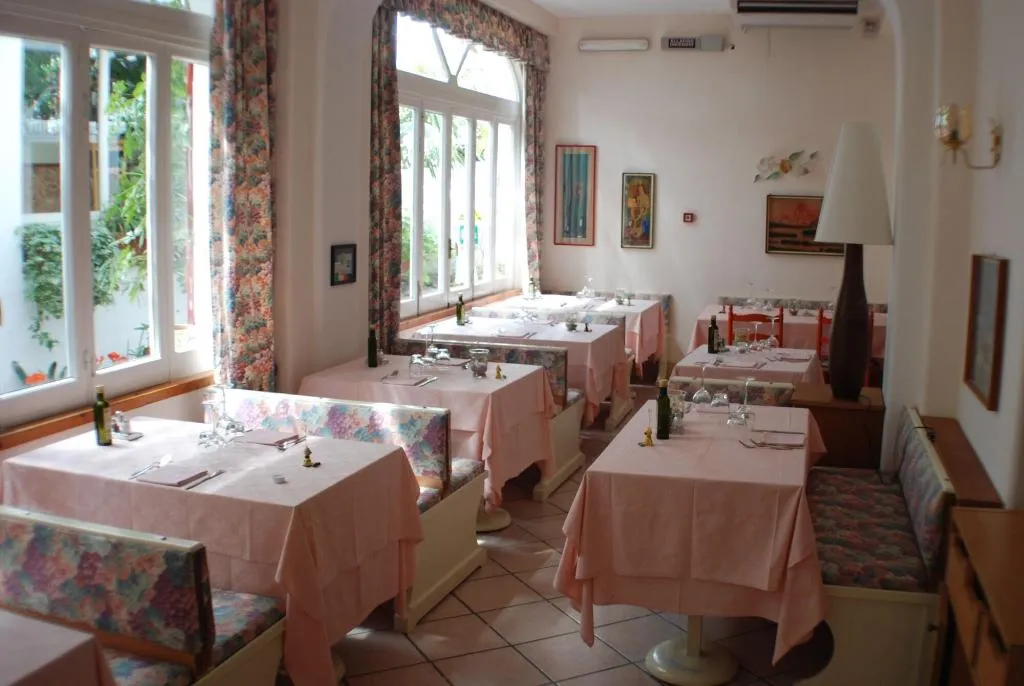 Restaurant, La Palma, Naples