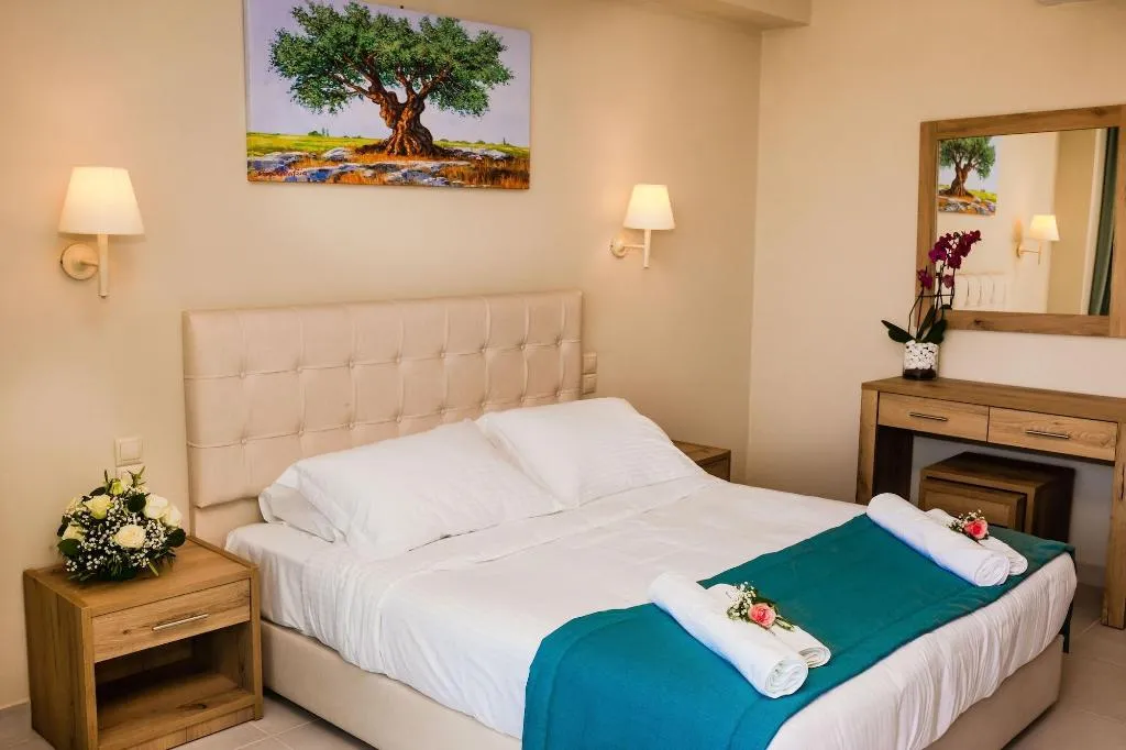 Room, Robolla Beach, Corfu