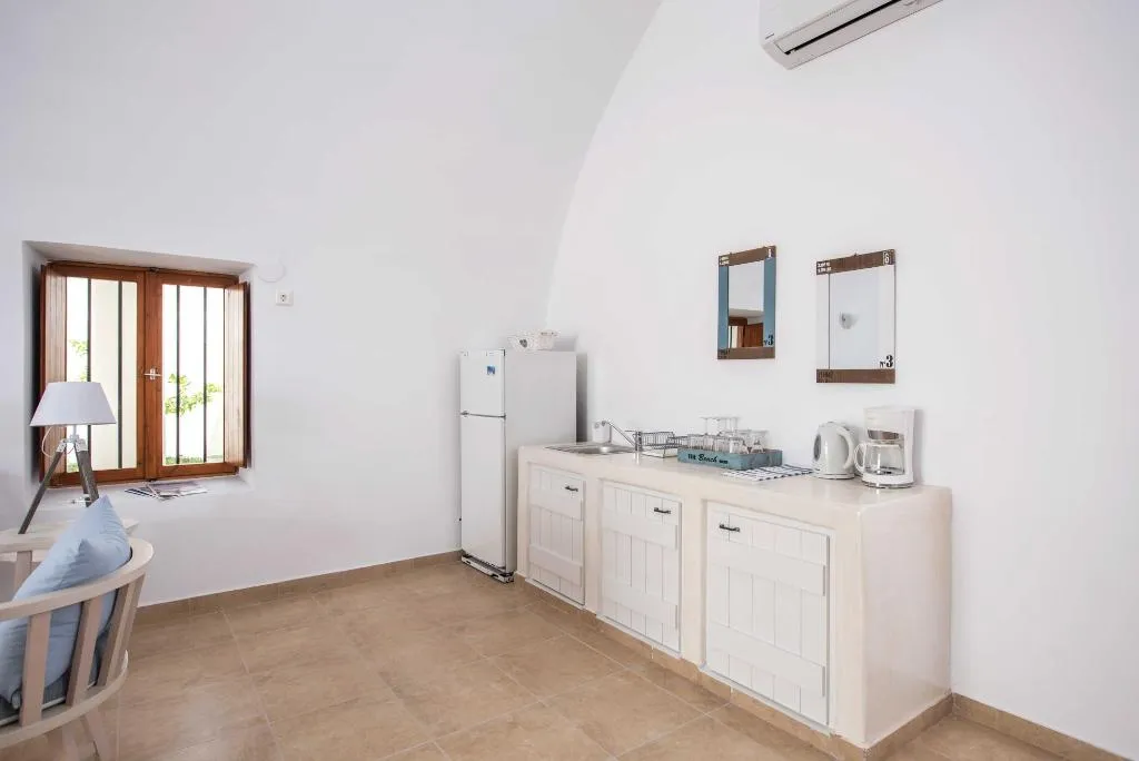 VILLA GARDEN VIEW Room, Estate 1896, Santorini