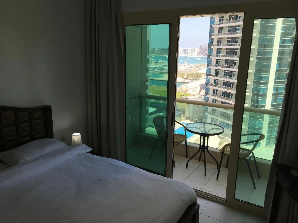 Room, Royal Oceanic, Dubai