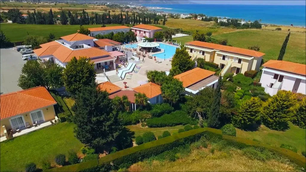 Pool, Akamanthea Holiday Village, Cyprus