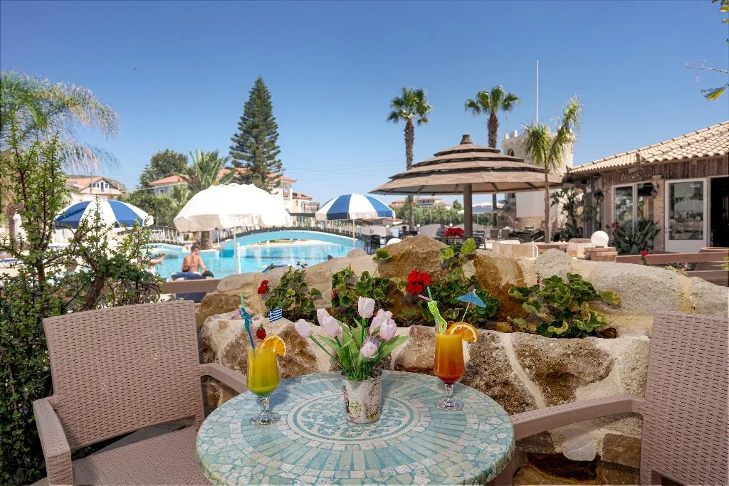 STUDIO DELUXE Room, Antonis Apartments Pool Bar, Zante