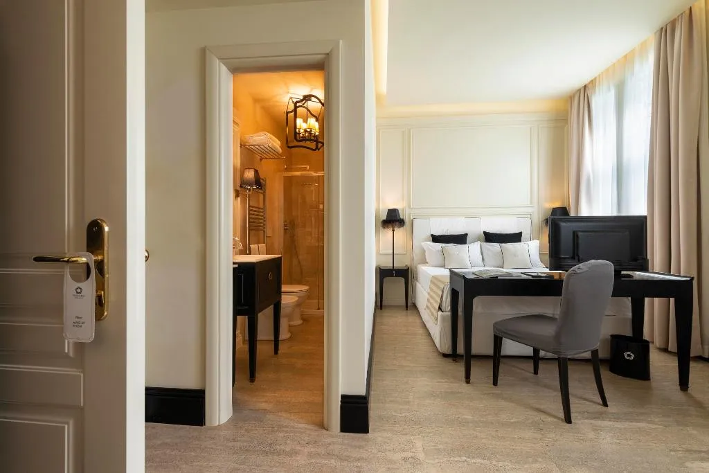 DOUBLE SUPERIOR Room, Profumo Maison Colosseo, Rome