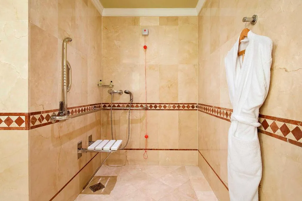 TWIN Accessible Room, InterContinental Madrid, Madrid
