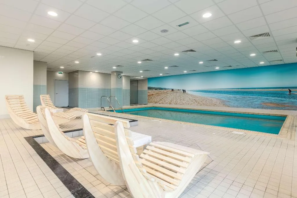 Pool, Atlantic Den Haag, Amsterdam