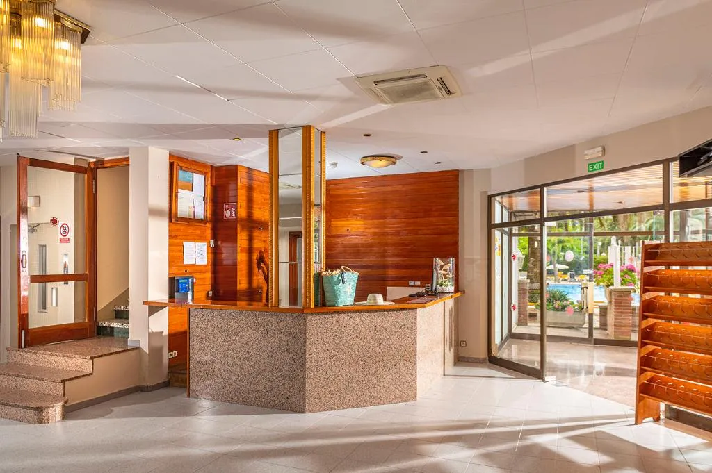 Lobby, The BandB by Guitart Hotels, Costa Brava