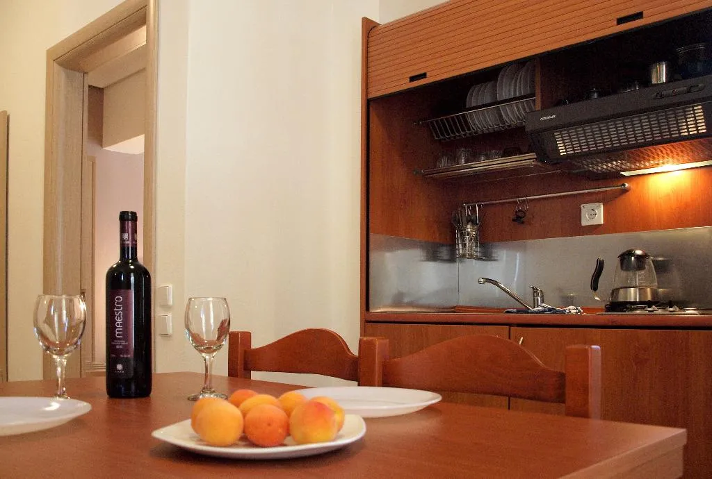 Room, Caravel, Rhodes