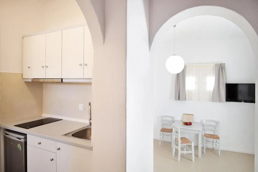 Room, Kritikakis Village Apartments, Santorini