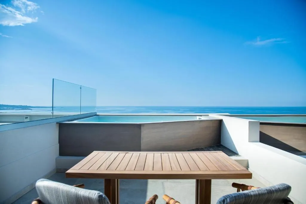DOUBLE WITH JACUZZI Room, King Minos Retreat Resort and Spa, Crete