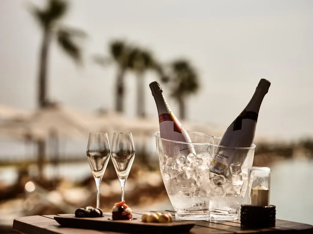 Bar, The Royal Senses Resort & Spa Crete, Curio Collect, Crete