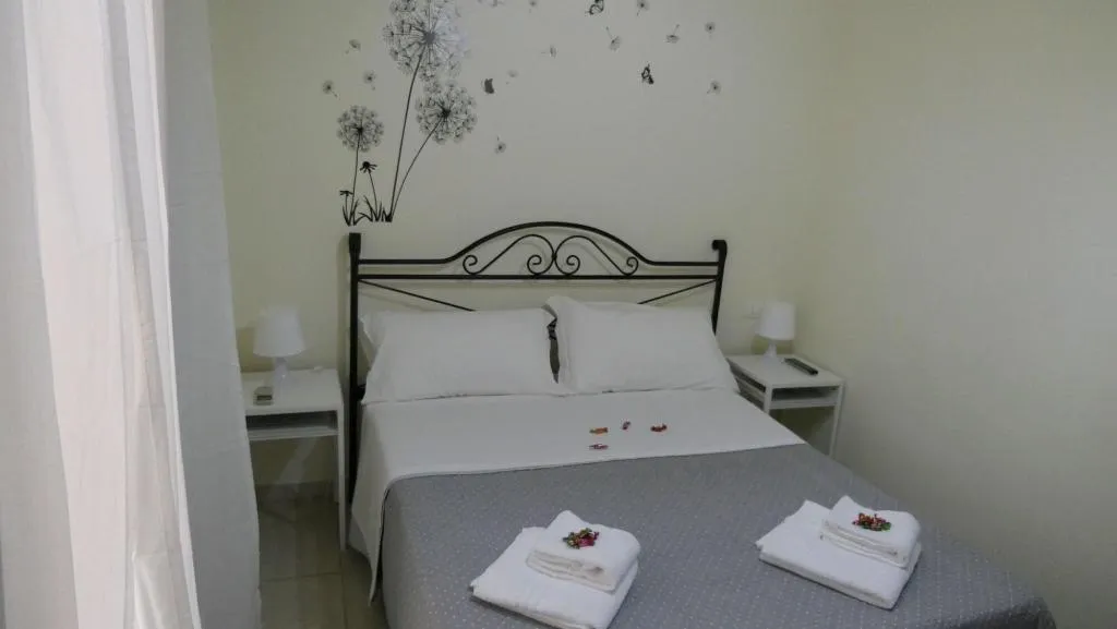 Room, B&B Dimora Cirillo, Naples