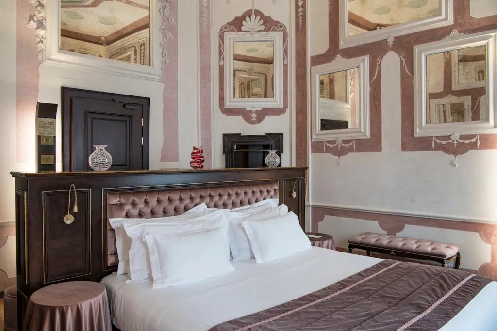 DOUBLE DELUXE WITH VIEWS Room, Nani Mocenigo Palace, Venice