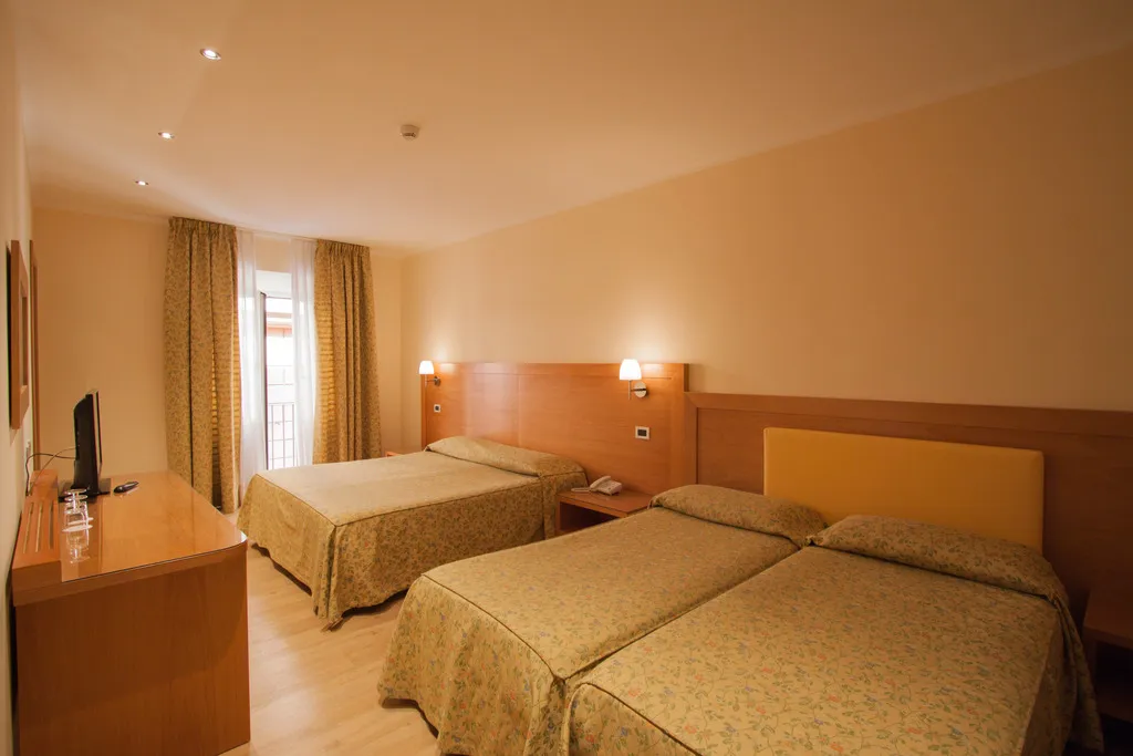 TRIPLE STANDARD Room, Laurentia, Rome