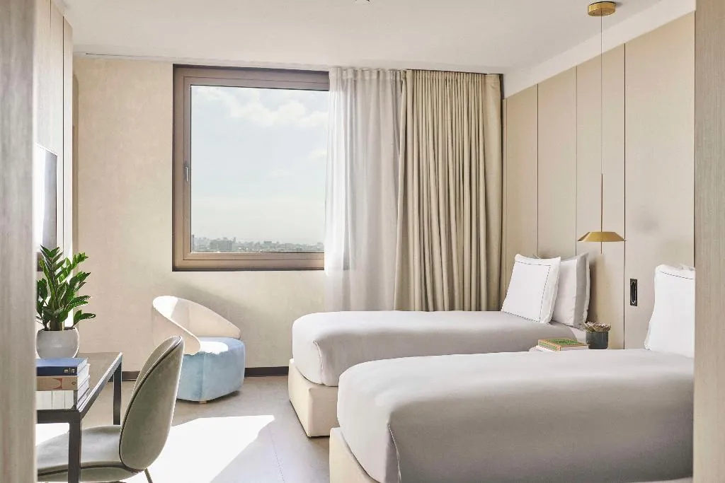 Room, Grand Hyatt Barcelona, Barcelona