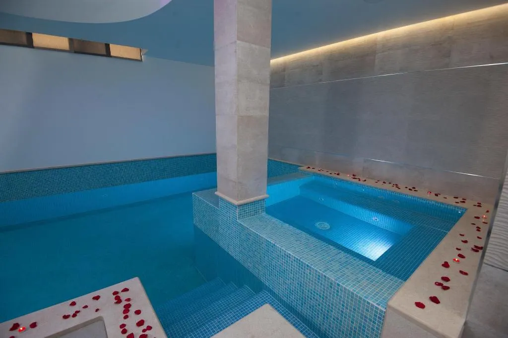 Sports and Entertainment, Villa Nani, Split