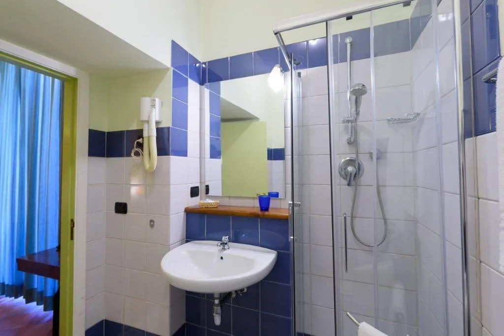 Room, Mergellina, Naples