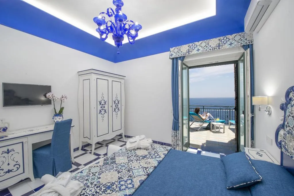 Room, Villa Maria Pia, Naples