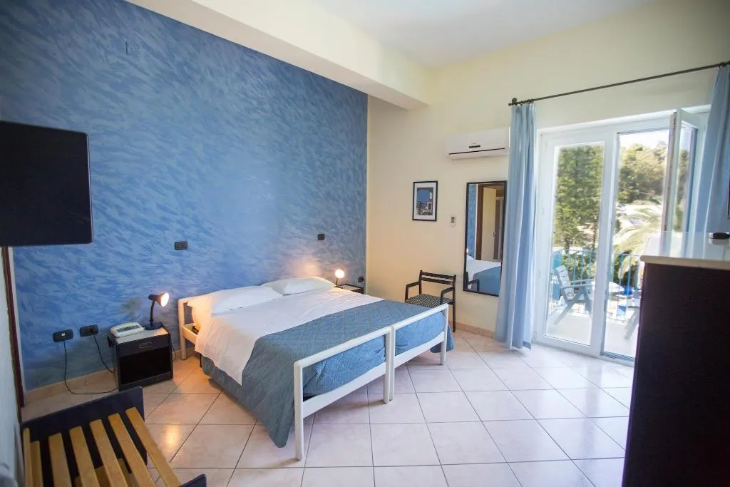 Room, Hotel Tourist, Palermo