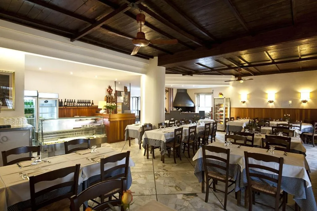 Restaurant, Hotel 4 Pini, Rome