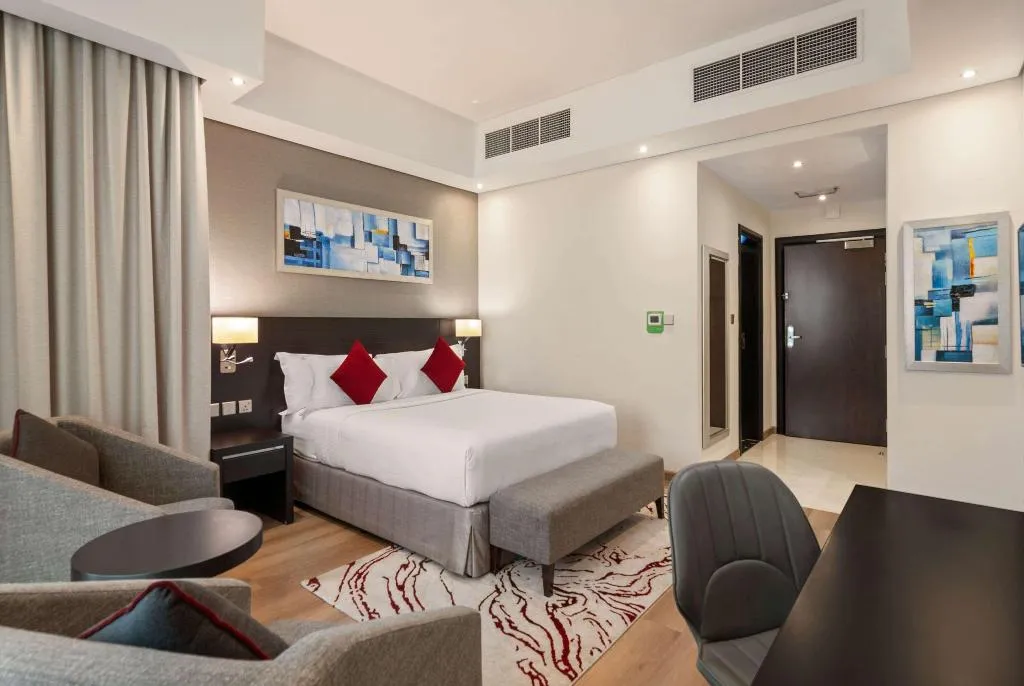 DOUBLE NON SMOKING Room, Ramada By Wyndham Dubai Barsha Heights Ex AurisInn, Dubai