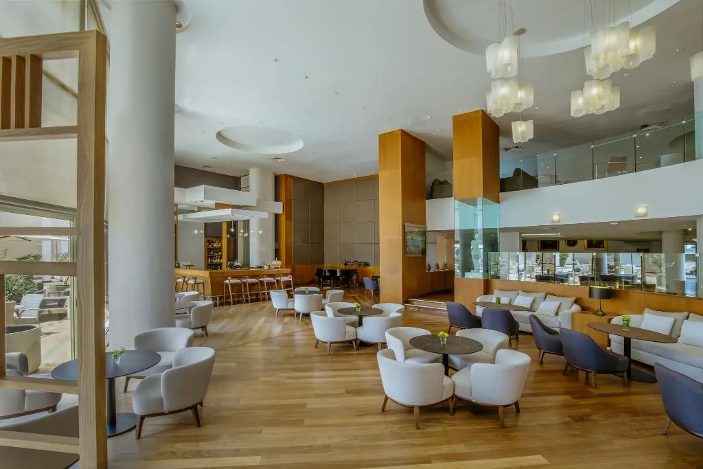 Bar, Golden Bay Beach hotel, Cyprus