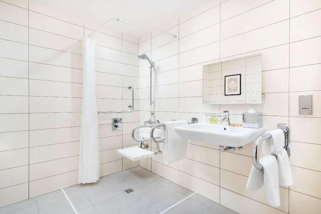 Room, DoubleTree by Hilton Krakow Hotel & Convention Cen, Krakow
