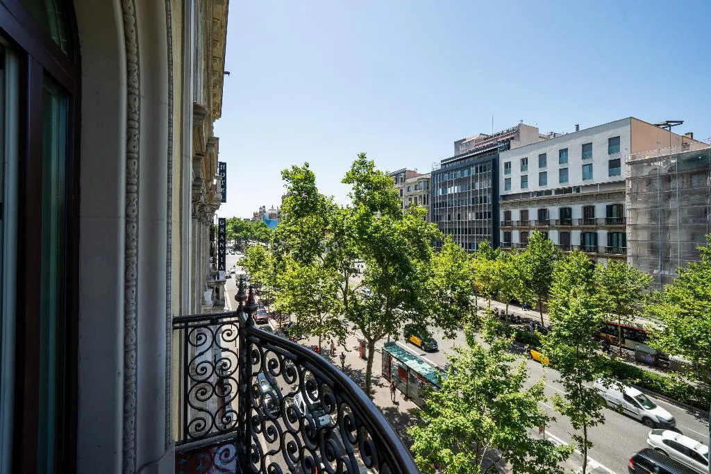 DOUBLE SINGLE USE WITH VIEWS Room, Catalonia Passeig de Gracia, Barcelona