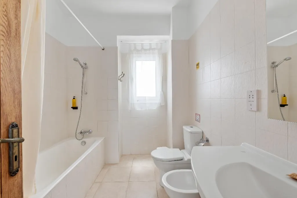VILLA THREE BEDROOMS Room, Thalassines Villas, Cyprus